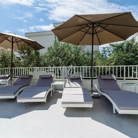 아파트 Dalmatia 트로기르