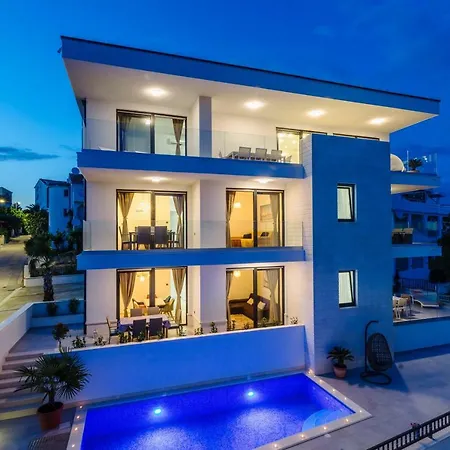 Dalmatia 아파트 *